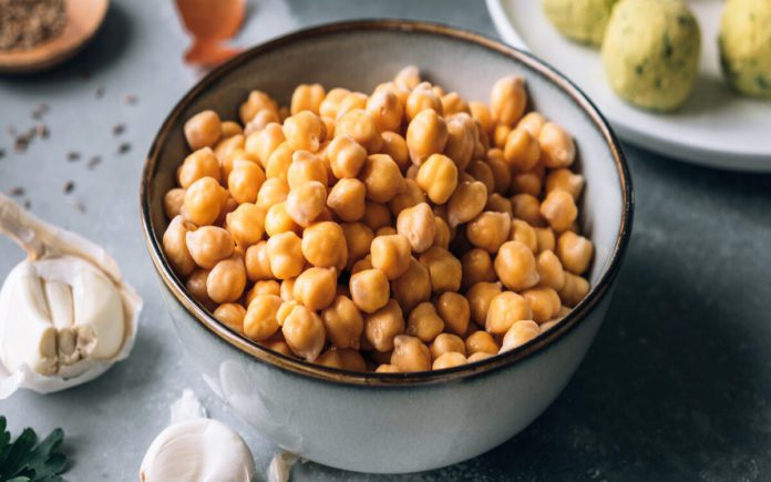 10 Science Backed Benefits of Chickpeas