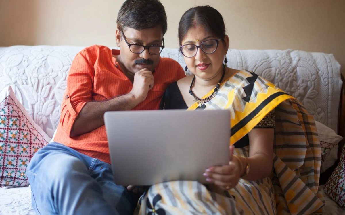 Couple participating in online couples therapy